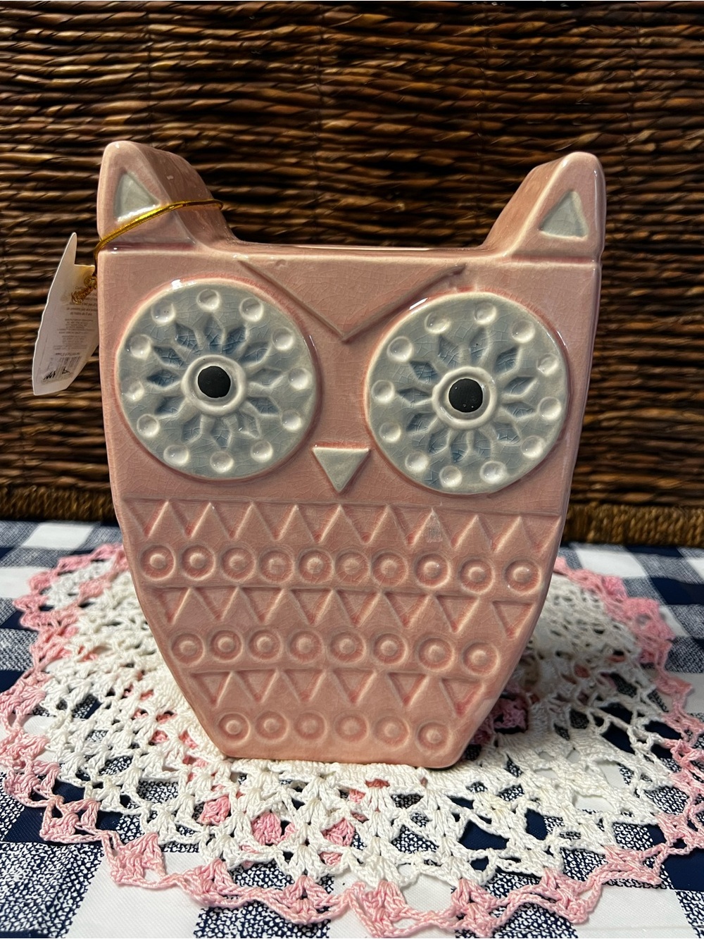 Beriwinkle Pink Ceramic Owl Coin Bank Embossed Geometric Pattern – Shabby Chic